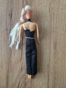 UŻYWANA LALKA BARBIE ZABAWKA DLA DZIECI DZIEWCZYNEK STAN BARDZO DOBRY