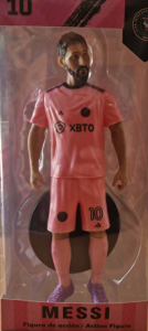 FIGURKA LEO MESSI INTER MIAMI 26 cm PIŁKA PODSTAWKA PIŁKA NOŻNA GADŻET (1)