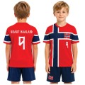 STROJ-PILKARSKI-Haaland-NORWEGIA-128-cm-KOMPLET-SPORTOWY-DLA-DZIECI.jpg