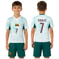 STROJ-PILKARSKI-RONALDO-Portugalia-WYJAZDOWY-z-GETRAMI-116-cm-DLA-DZIECI-Kod-producenta-RP7Wj.jpg